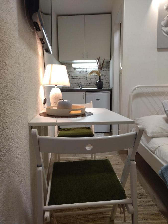 Tiny Studio In City Center Stone House Сплит Екстериор снимка