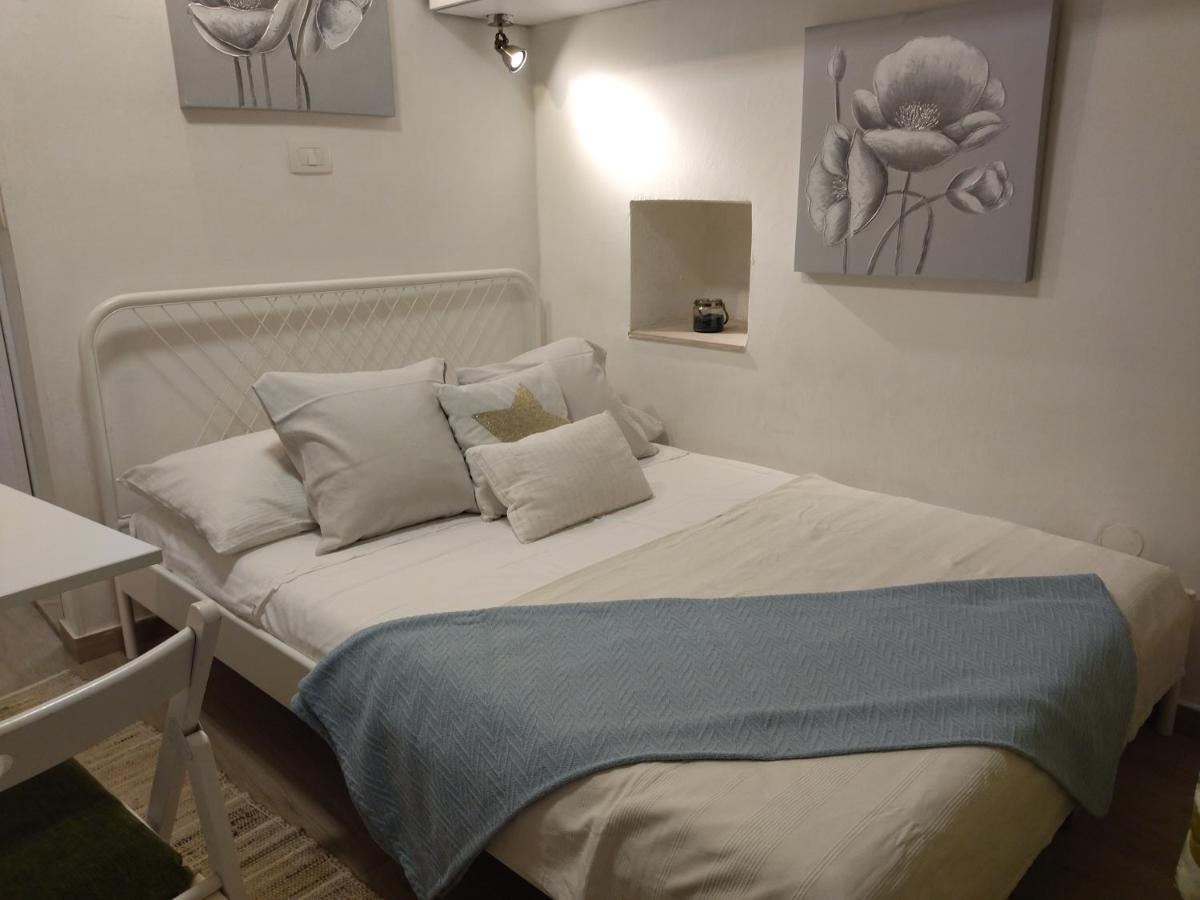 Tiny Studio In City Center Stone House Сплит Екстериор снимка